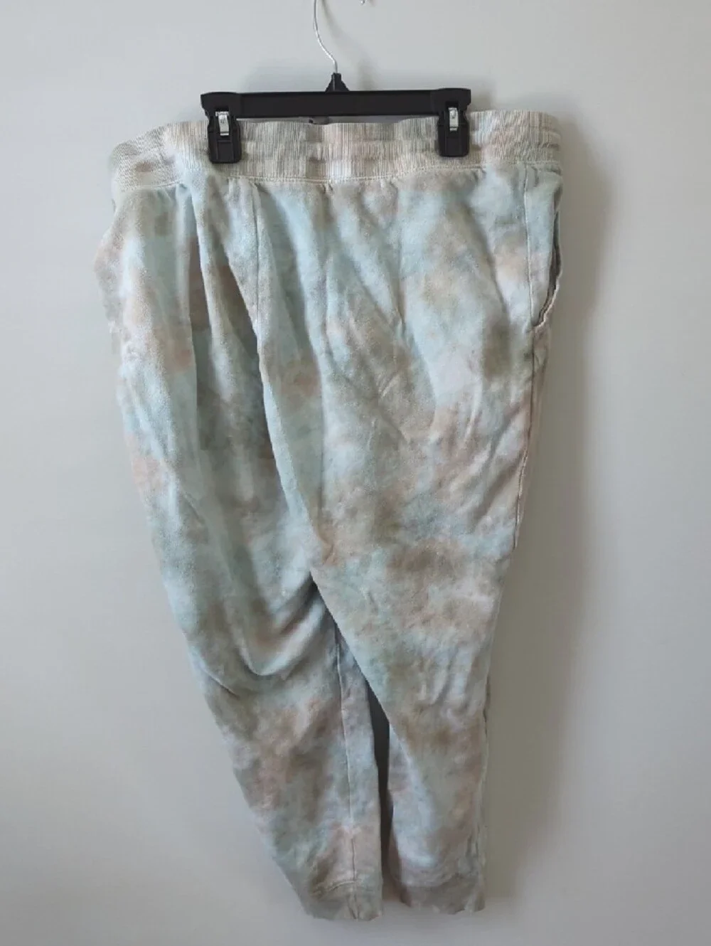 Old Navy Women'sTie-Dye Joggers in Light Blue & Tan - Picture 4 of 4